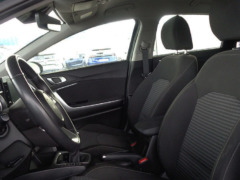 Kia Ceed 1.0 Tgdi Drive foto 8