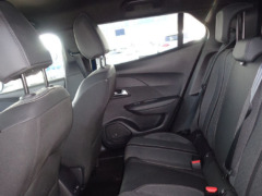 PEUGEOT 2008 ALLURE HYBRID eDCS6 foto 8