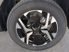 PEUGEOT 2008 ALLURE HYBRID eDCS6 foto 7