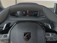 PEUGEOT 2008 ALLURE HYBRID eDCS6 foto 9