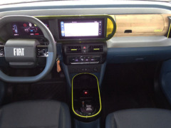 Fiat Grande Panda Hybrid La Prima foto 10