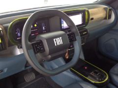 Fiat Grande Panda Hybrid La Prima foto 12