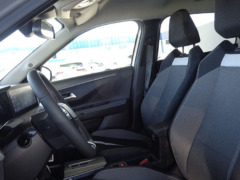 Opel Frontera Gs 1.2 Xht Hybrid Edct6 foto 11
