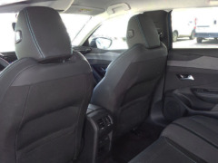 PEUGEOT 408 ALLURE HYBRID eDCS6 foto 9