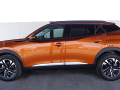 Peugeot 2008 1.2 Puretech Allure Pack foto 3