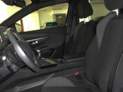 Peugeot 3008 1.2 Puretech Active Pack foto 10