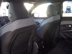 Peugeot 3008 Gt Electrico 157Kw foto 8