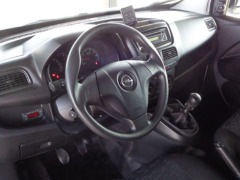 Opel Combo Cdti Furgon Isotermo foto 8